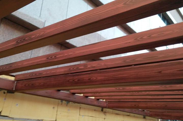 金屬漆可以刷木頭嗎?