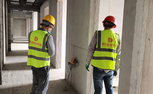 建筑公區(qū)為什么要用無機(jī)涂料?